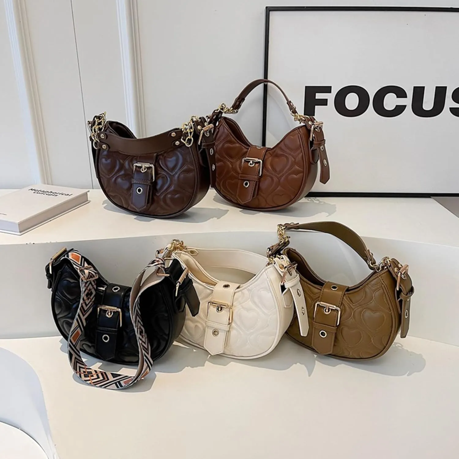 Purses for Women Quilted Crossbody Bags Crescent Hobo Y2k Purse for women Casual Handbag Satchel Bag