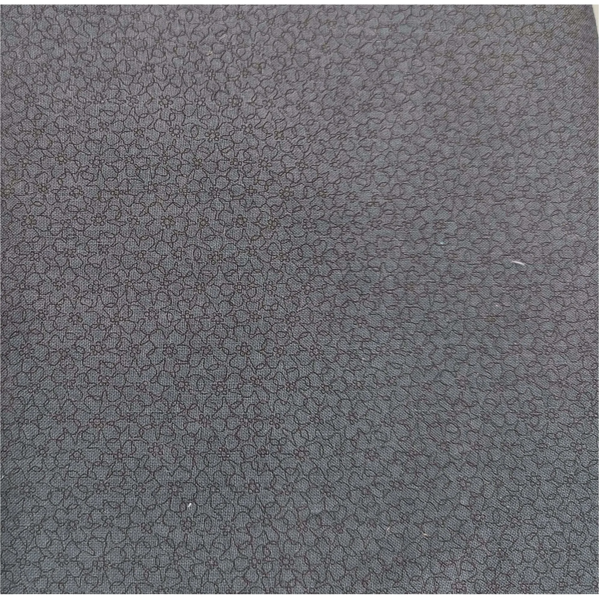 Quilters Basic Perfect Stof 100% algodón 1940 gris plomo con flores